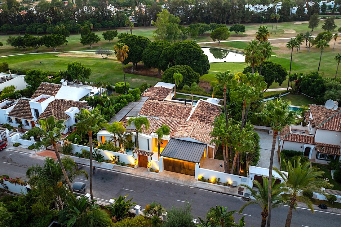 Villa in Nueva Andalucia, Marbella, Spain 3 - 18044537