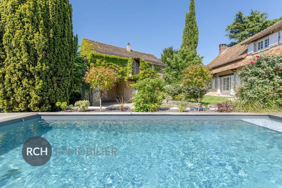 House in Richebourg, Ile-de-France, France 2 - 18036273