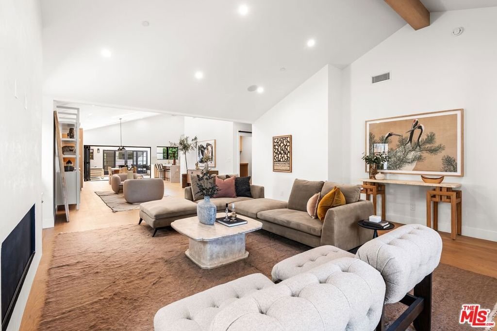 House in Los Angeles, California, United States 3 - 18040296