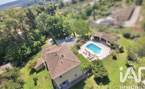 House in Ecarts, Velaux, France 1
