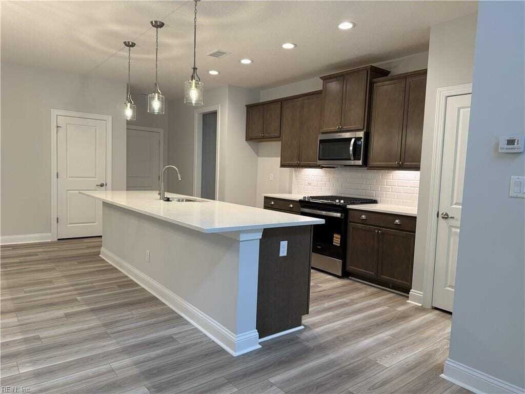 Condo in Suffolk, Virginia, United States 2 - 18041356