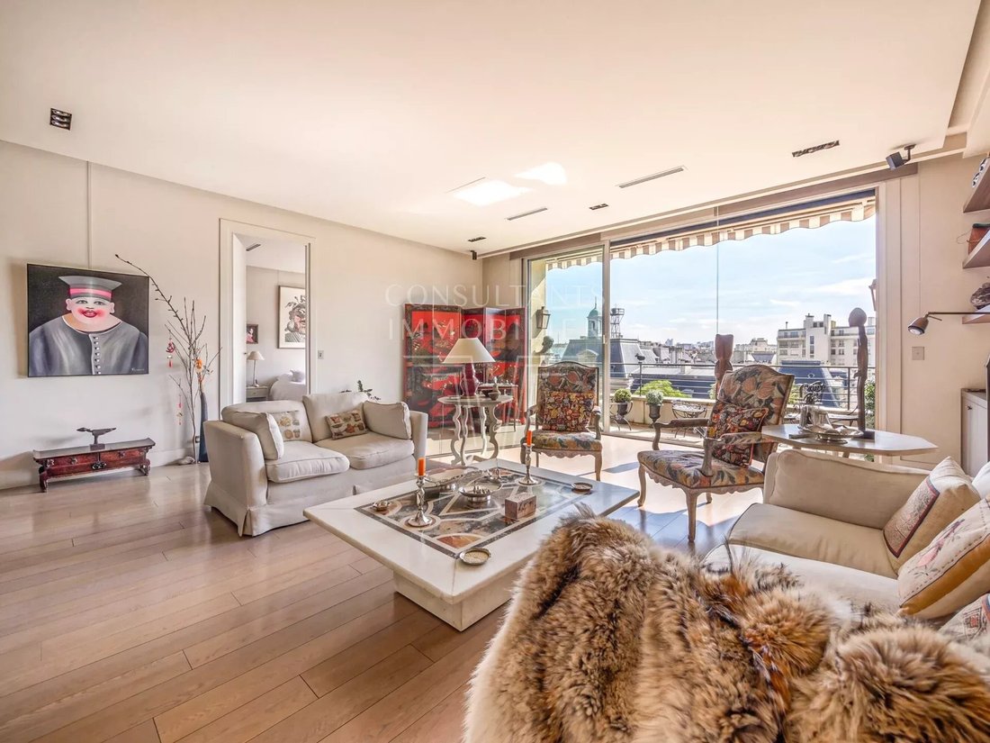 Apartment in Porte Dauphine, Paris 16e Arrondissement, Paris 2 - 18045071