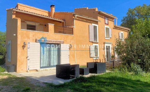 House in Villars, Provence-Alpes-Côte d'Azur, France 1