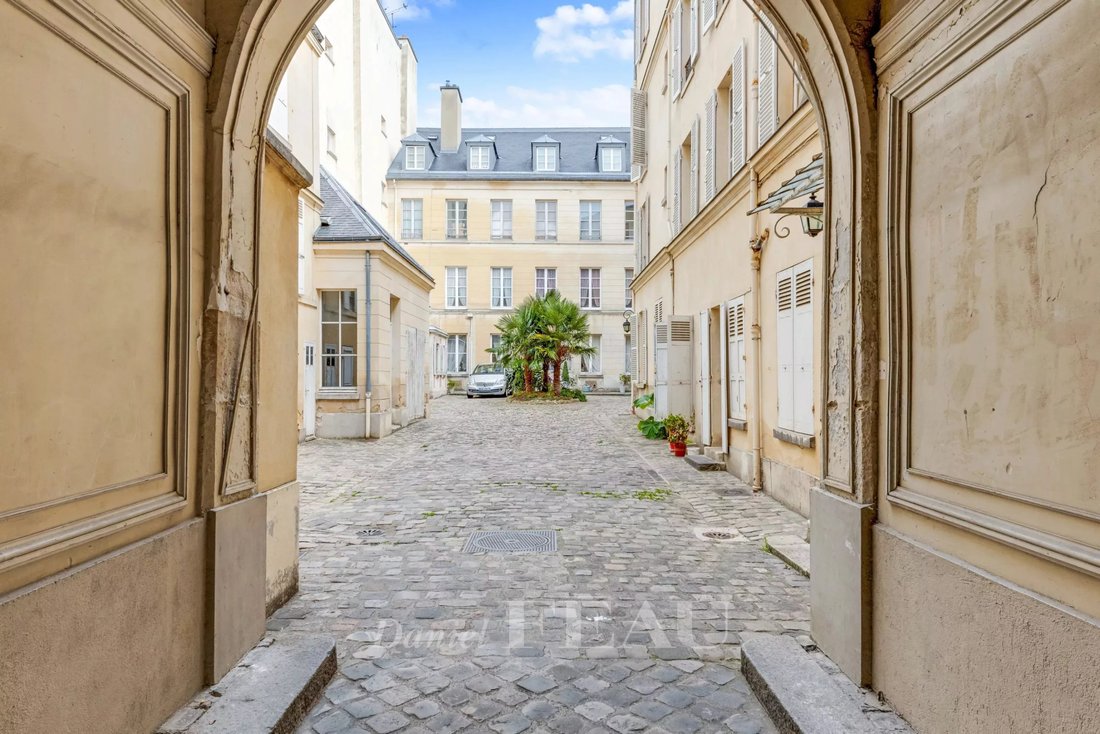 Apartment in Notre Dame, Versailles, France 1 - 18047243