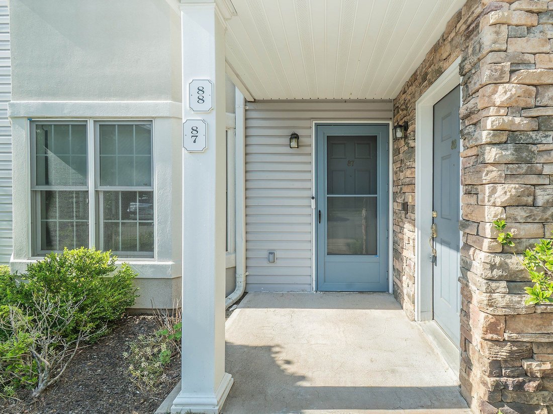 Condo in Port Washington, New York, United States 3 - 18035552