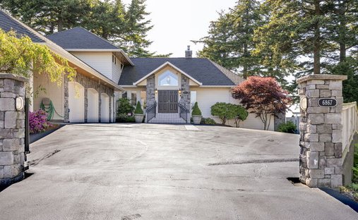 House in Blaine, Washington, United States 1