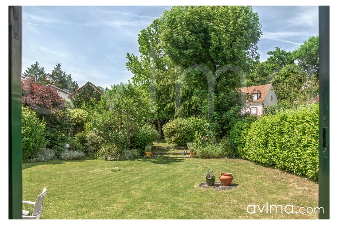 House in Bailly, Ile-de-France, France 5 - 18037244
