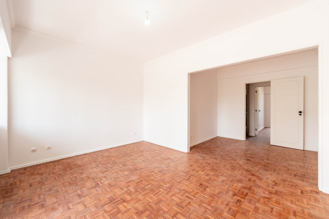 Apartment in Arroios, Lisbon, Portugal 3 - 18035454