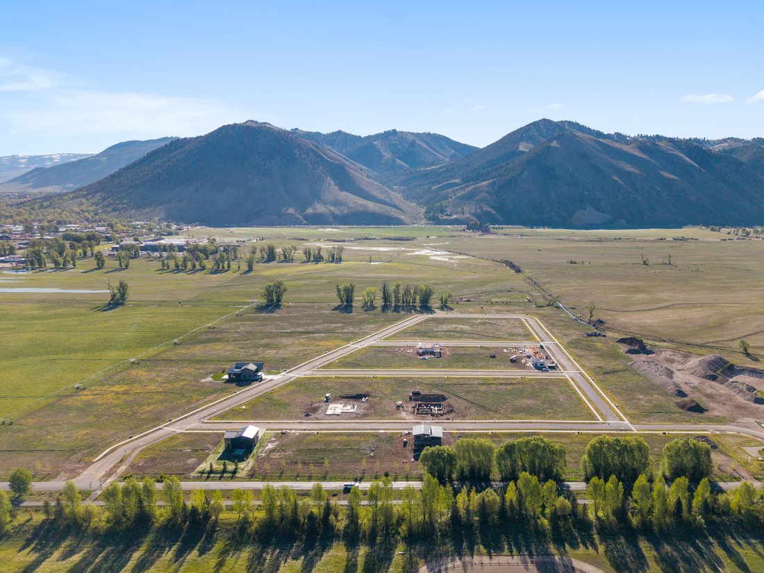 Land in Jackson, Wyoming, United States 3 - 18044499