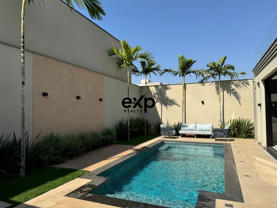 House in Campinas, State of São Paulo, Brazil 4 - 18045031