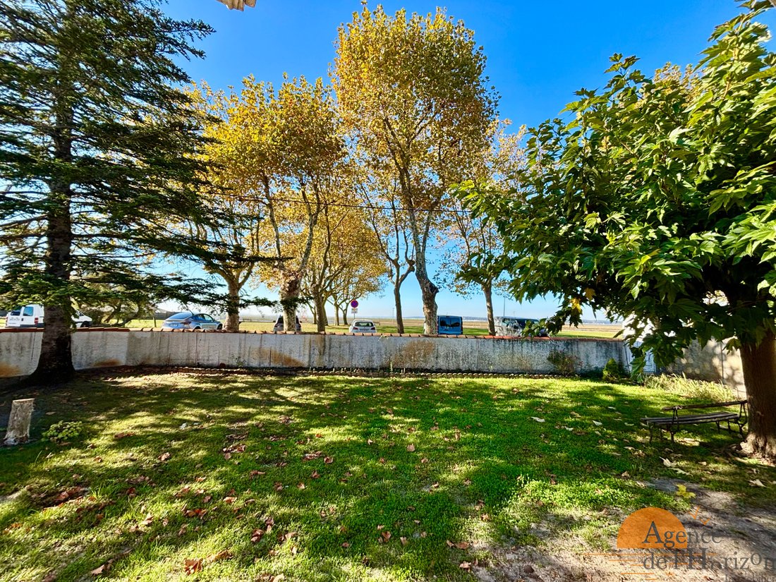 House in Ares, Nouvelle-Aquitaine, France 2 - 18037331