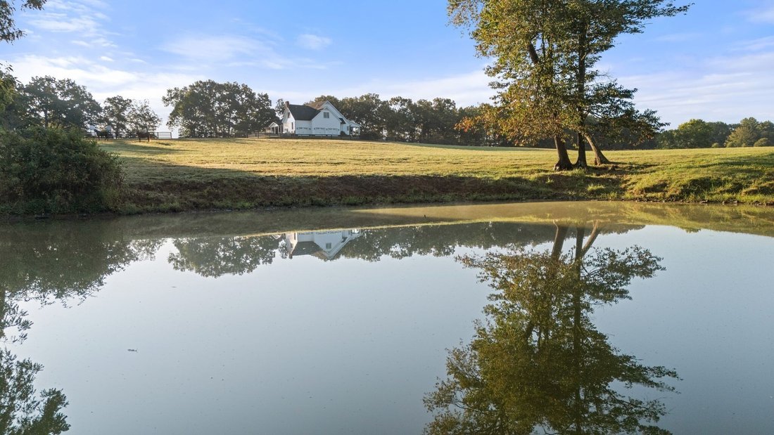 House in Springfield, Tennessee, United States 2 - 18049951