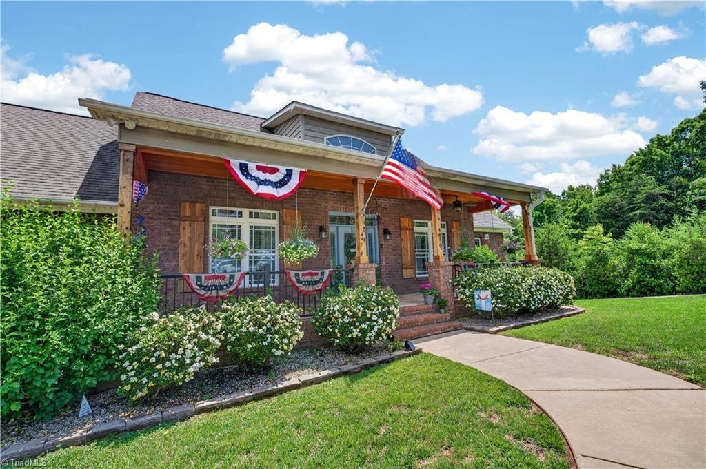House in Tobaccoville, North Carolina, United States 2 - 18046655