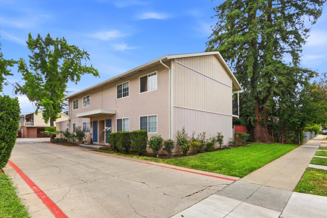 San Jose, California, United States 2 - 18041511
