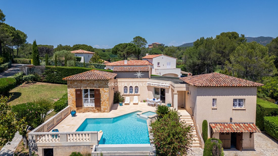 Villa à Aiguebonne, Saint-Raphaël, France 1 - 18048945