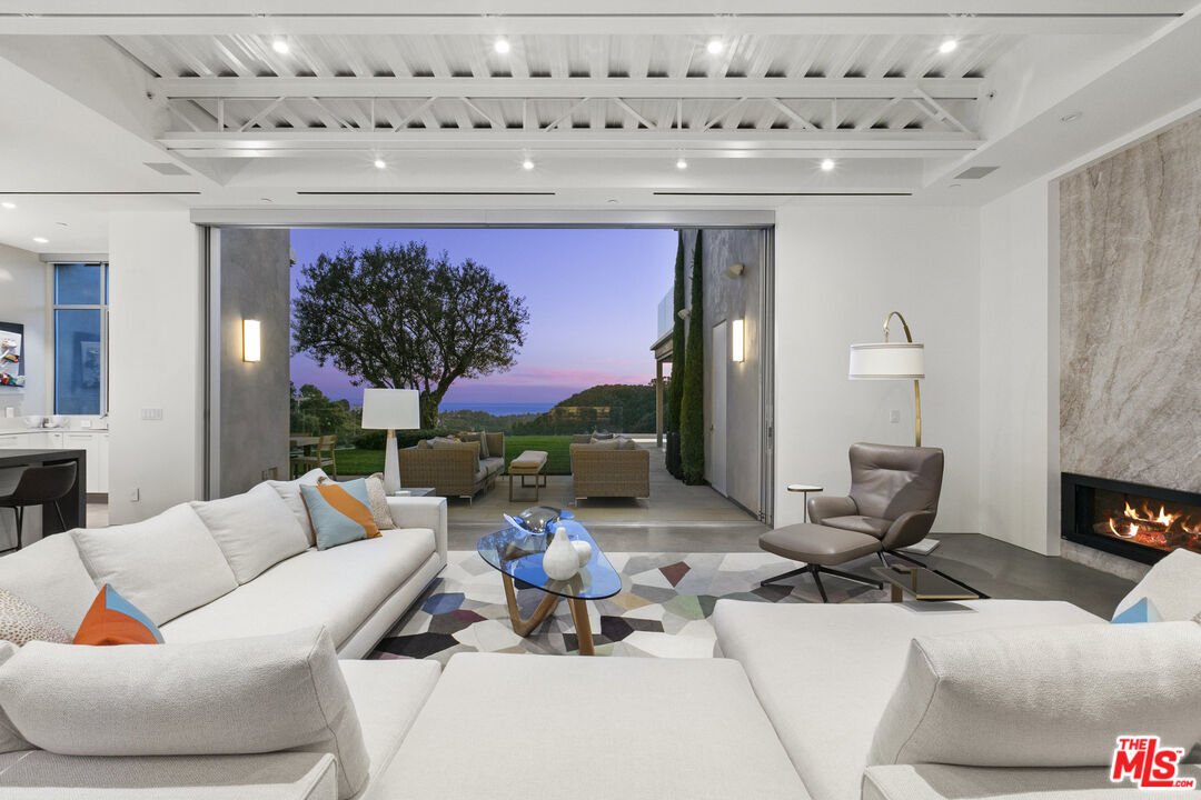 House in Los Angeles, California, United States 3 - 18047211