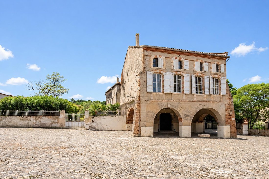 House in Auvillar, Occitania, France 1 - 18044642