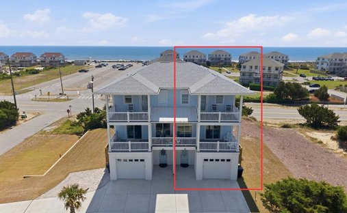 Condo in Emerald Isle, North Carolina, United States 1