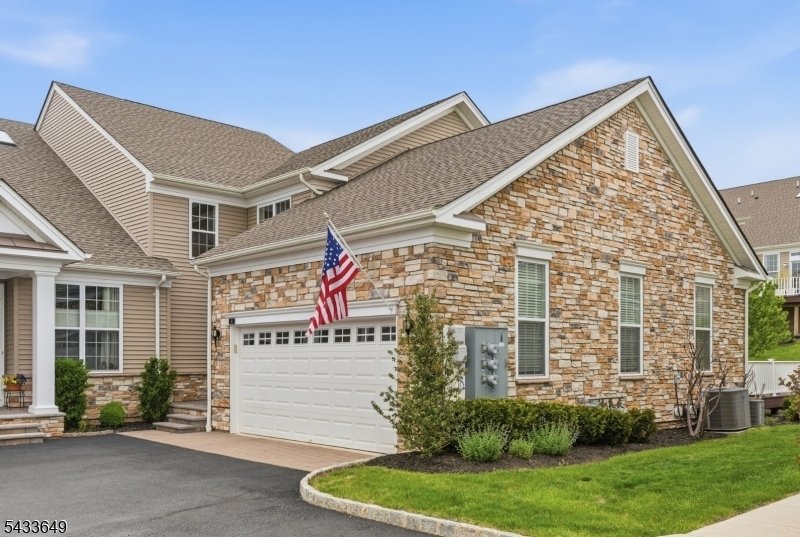 Condo in Readington Twp., New Jersey, United States 3 - 18045504