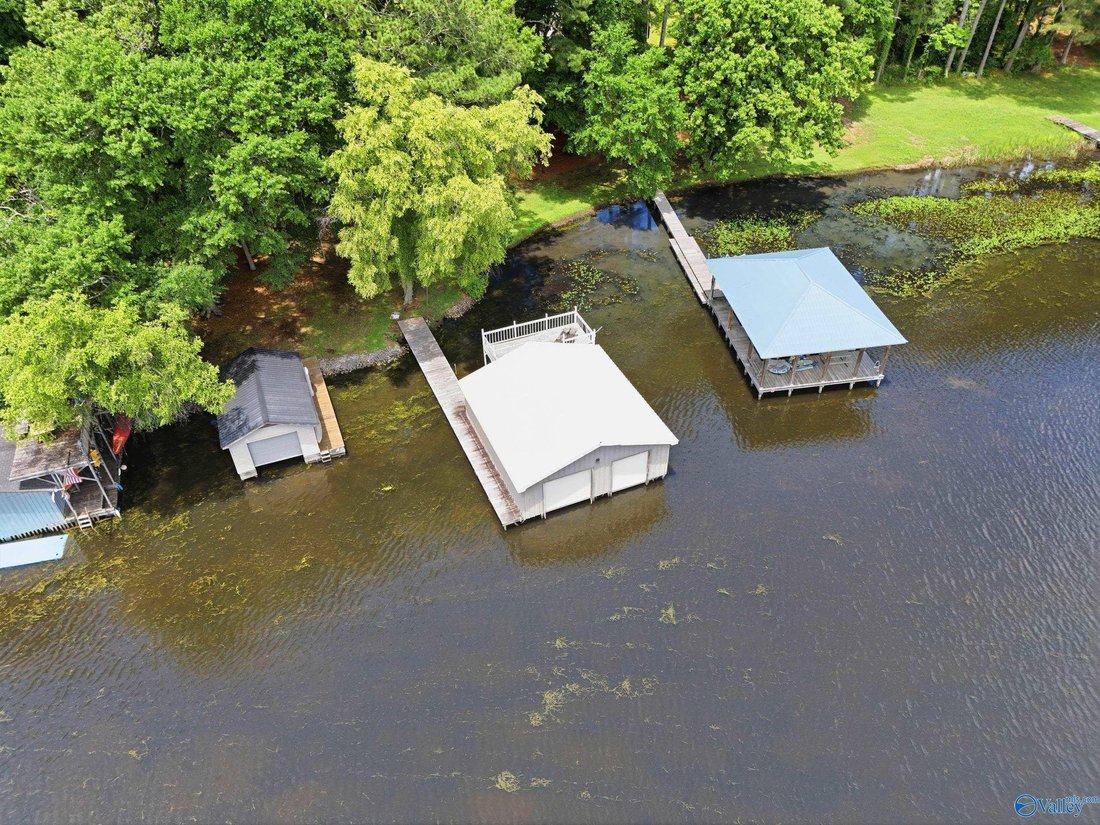 House in Guntersville, Alabama, United States 2 - 17681448