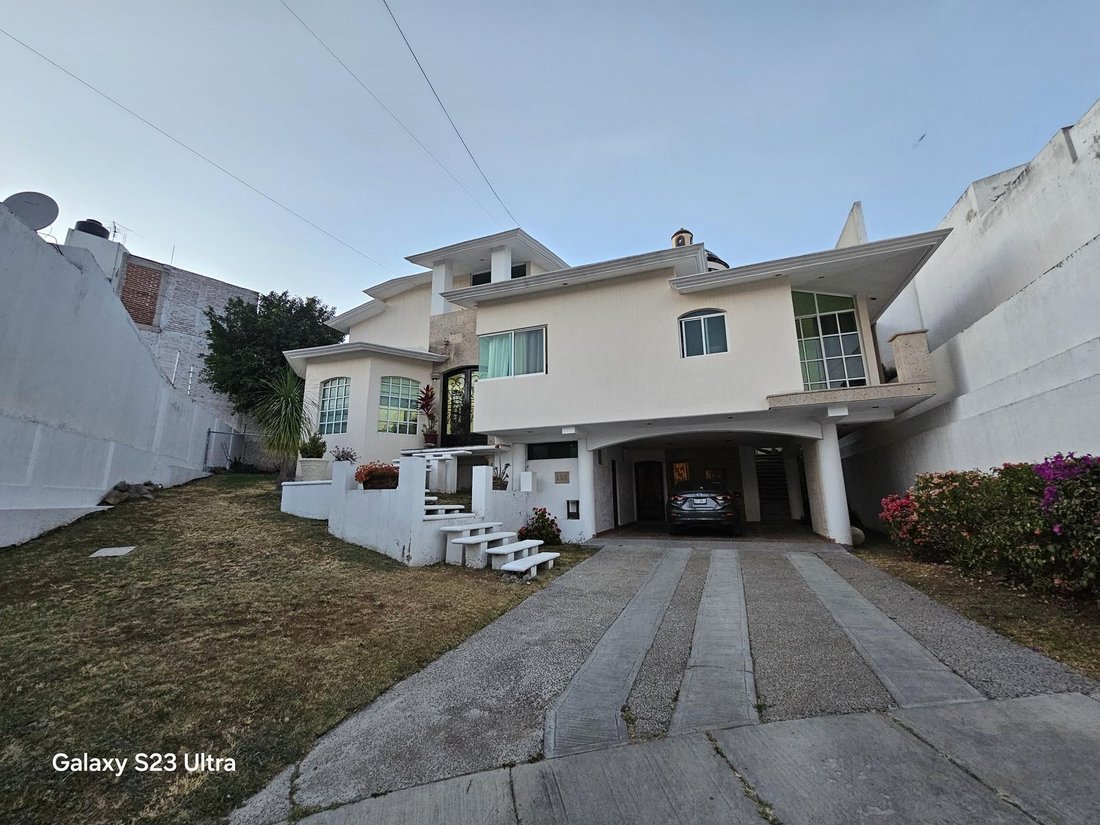 House in León, Guanajuato, Mexico 1 - 18040002