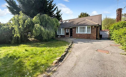 House in Ferney Hill, Enfield, England 1