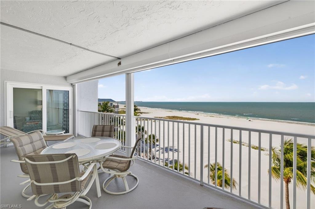 Condo in Fort Myers Beach, Florida, United States 2 - 18047245