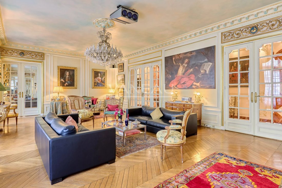Apartment in Porte Dauphine, Paris 16e Arrondissement, Paris 1 - 18047312