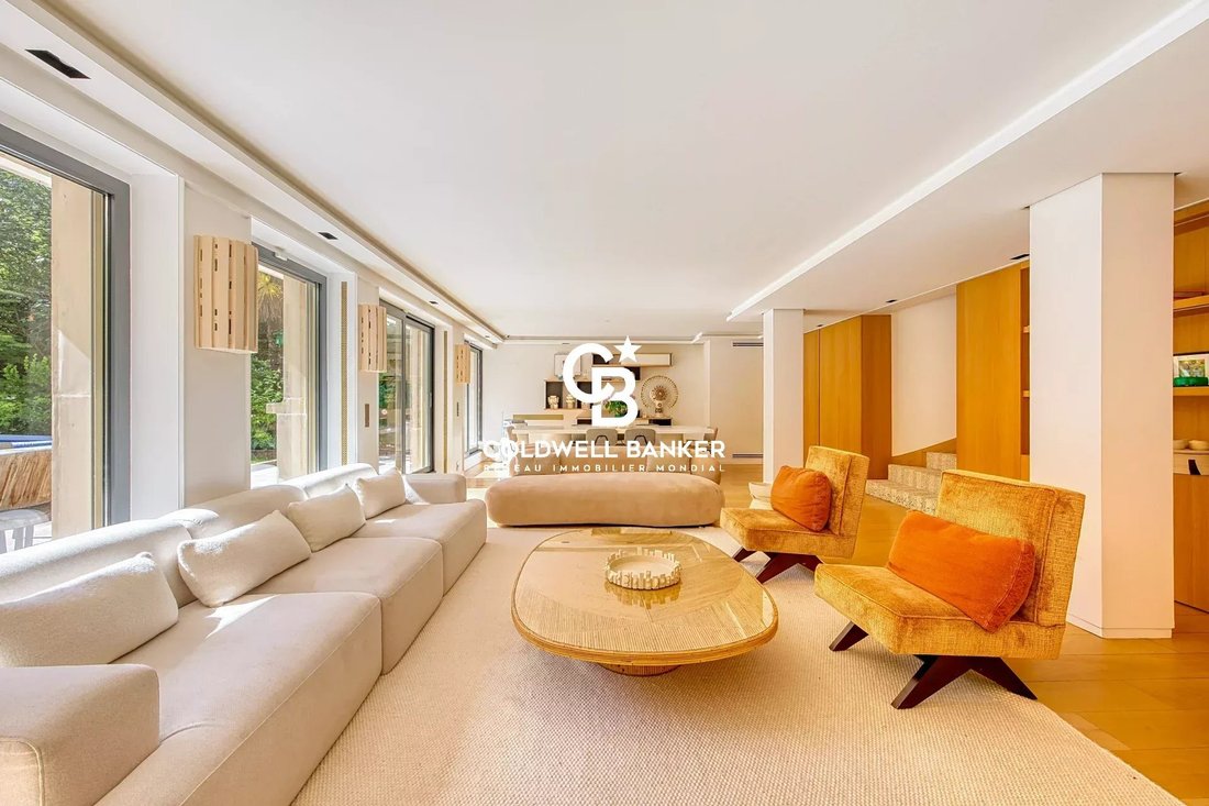 House in Saint James-Général Koenig, Neuilly-sur-Seine, France 4 - 18042749
