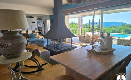 Maison à Bargemon, Provence-Alpes-Côte d'Azur, France 1
