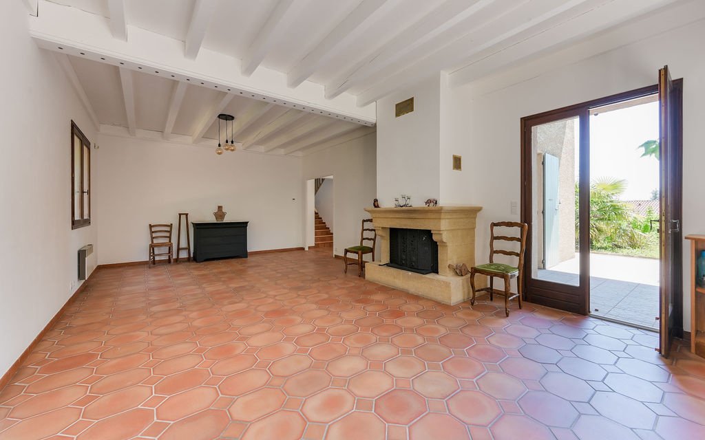 House in Sainte-Foy-lès-Lyon, Auvergne-Rhône-Alpes, France 4 - 18040844