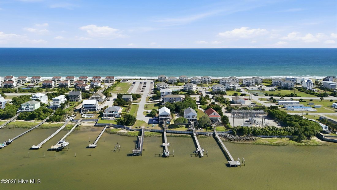 Condo in Emerald Isle, North Carolina, United States 4 - 18047555