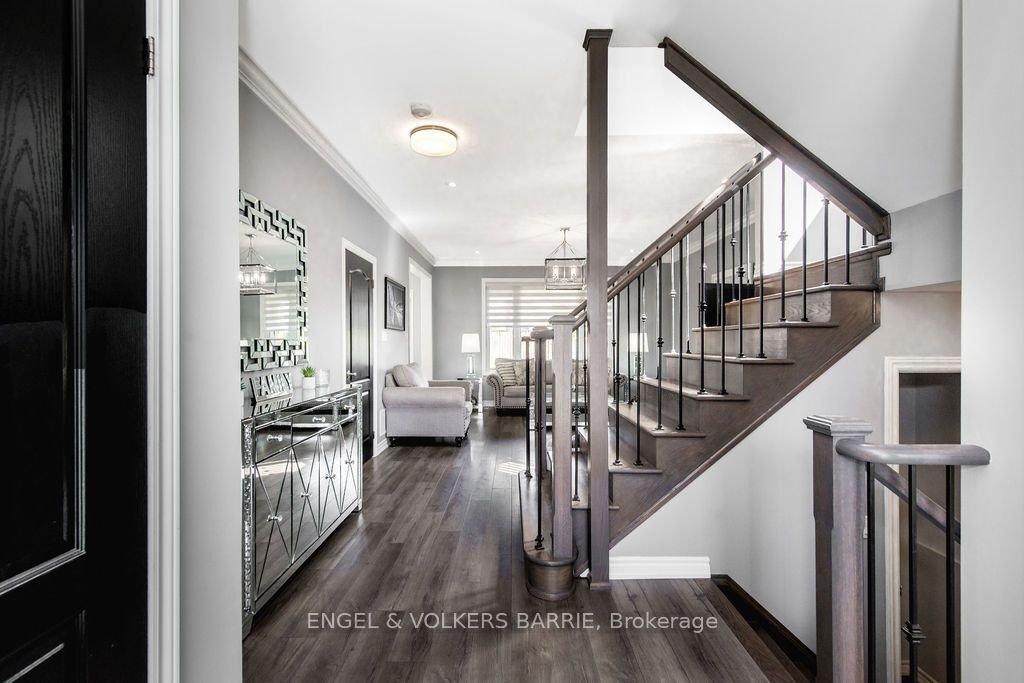House in Barrie, Ontario, Canada 5 - 18048816