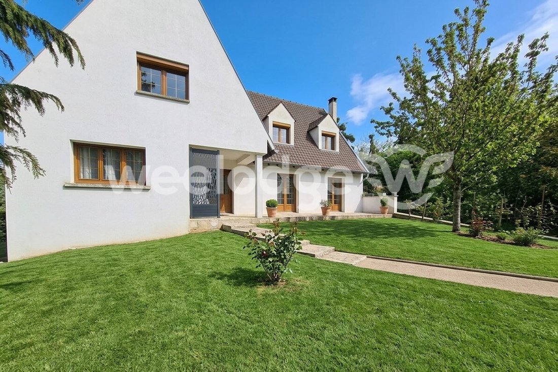 House in Villemarechal, Ile-de-France, France 2 - 18049514