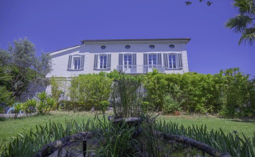Villa in Trans-en-Provence, Provence-Alpes-Côte d'Azur, France 1