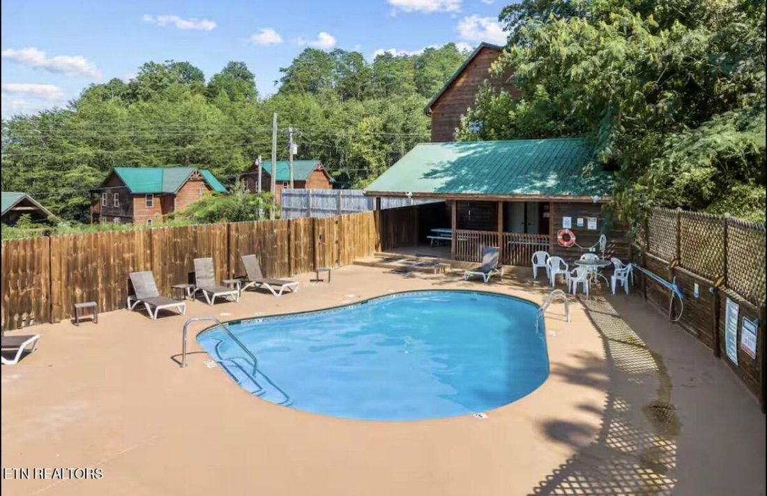 Casa a Pigeon Forge, Tennessee, Stati Uniti 2 - 17402611