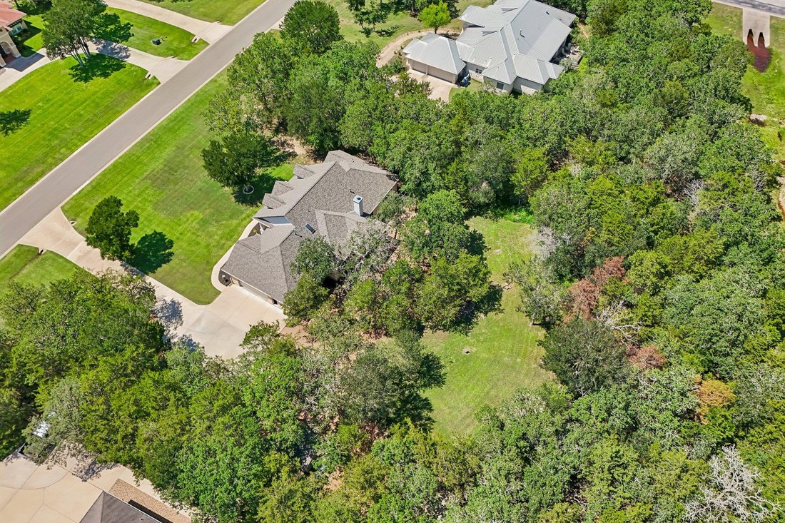 House in Bastrop, Texas, United States 3 - 18041431