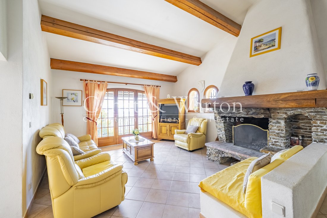 Villa in Solliès-Ville, Provence-Alpes-Côte d'Azur, France 4 - 18041773