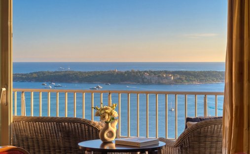Apartment in Saint Nicolas, Cannes, France 1