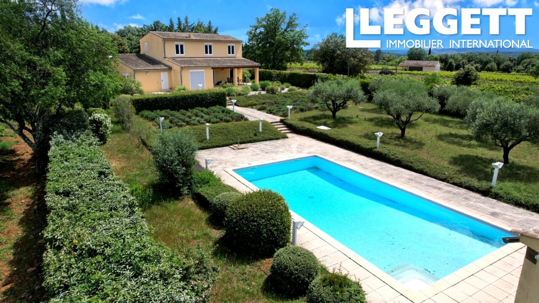Villa in Cotignac, Provence-Alpes-Côte d'Azur, France 1 - 17930356