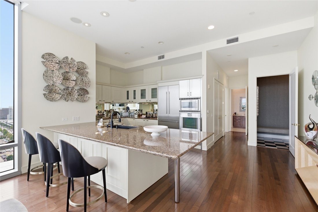 Condo in Houston, Texas, United States 4 - 18045396
