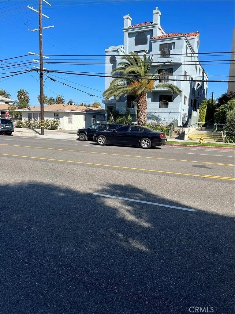 Los Angeles, California, United States 1 - 16522999