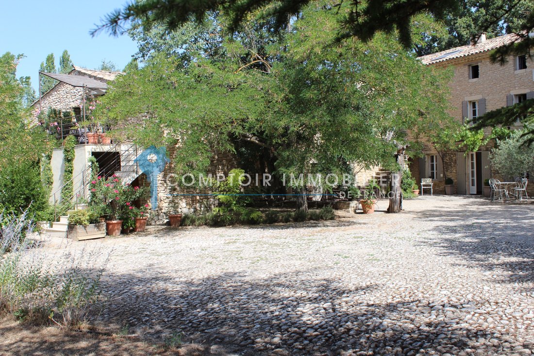 House in Gordes, Provence-Alpes-Côte d'Azur, France 1 - 18042074
