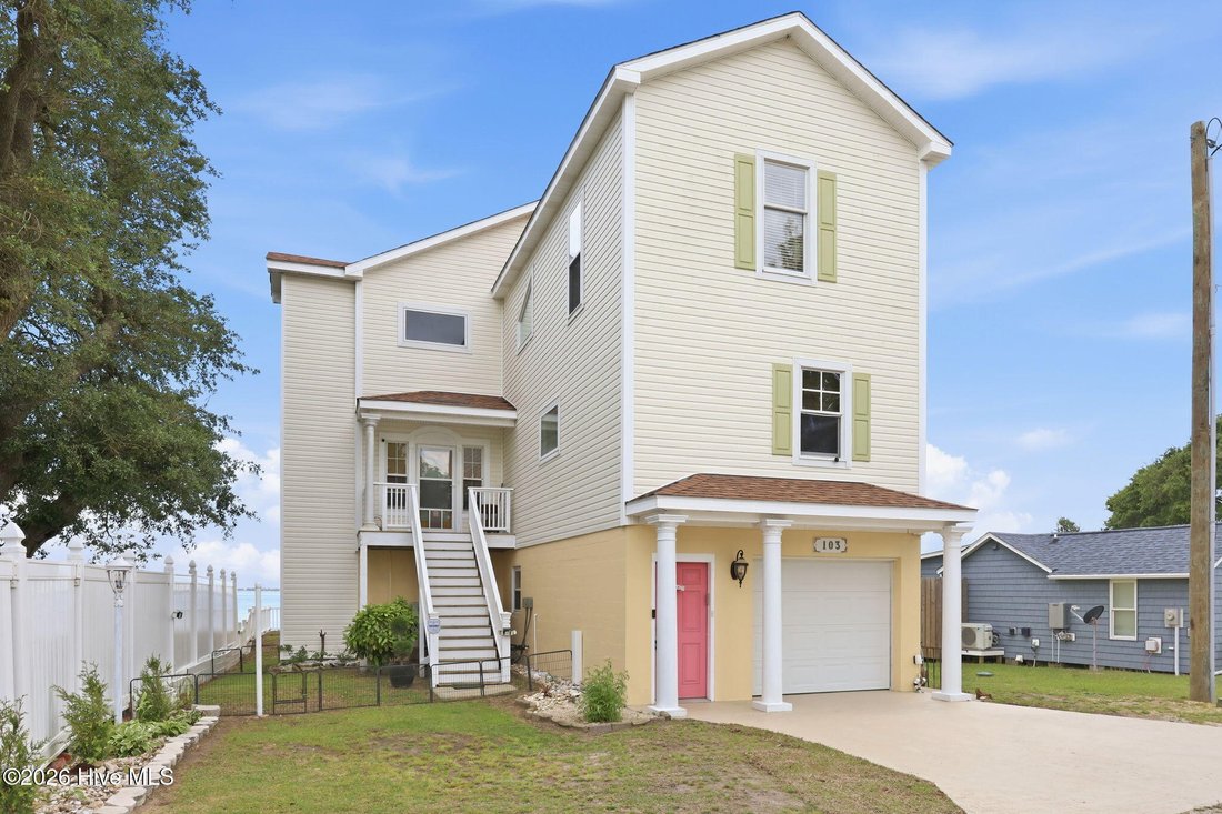 House in Broad Creek, North Carolina, United States 1 - 18043988