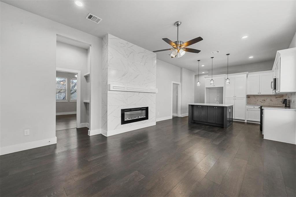 House in Waxahachie, Texas, United States 2 - 18048414