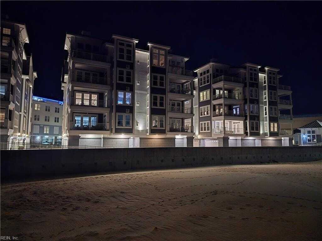 Condo in Virginia Beach, Virginia, United States 1 - 18040833