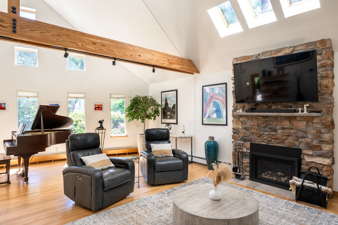 House in New City, New York, United States 5 - 18039882