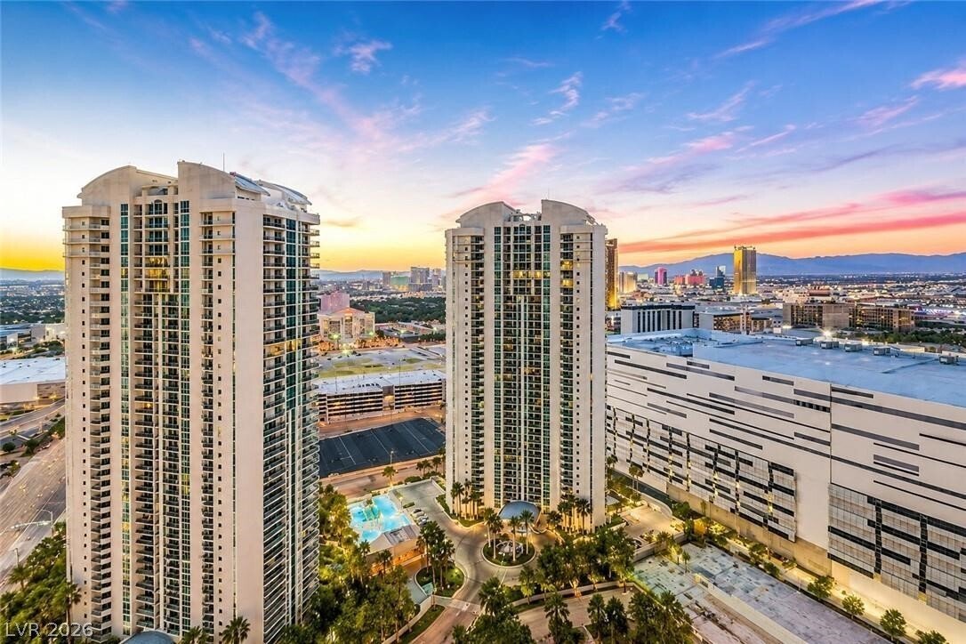 House in Las Vegas, Nevada, United States 1 - 18033218