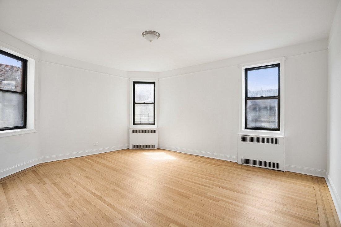 Co Op in New York, New York, United States 4 - 18047147