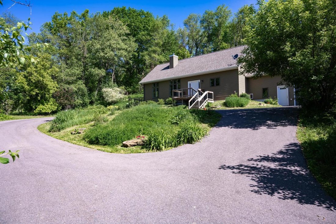 House in Kendall, Wisconsin, United States 4 - 18041697